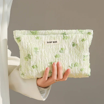 Floral Makeup Bag 🪷💐🌹