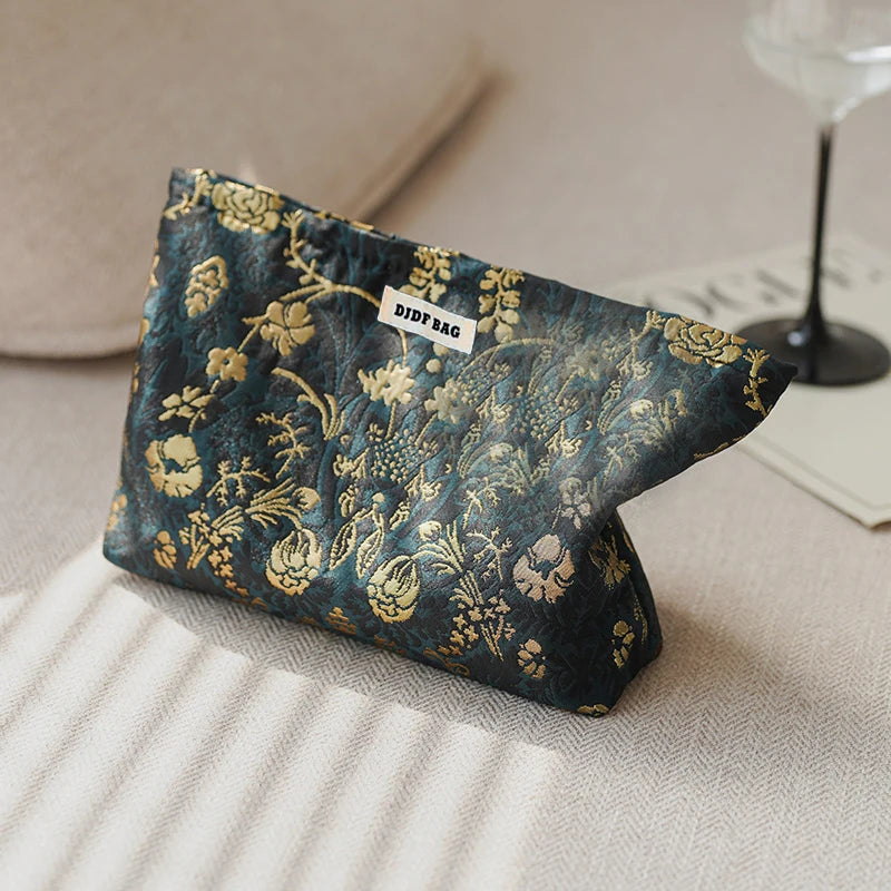 Floral Makeup Bag 🪷💐🌹