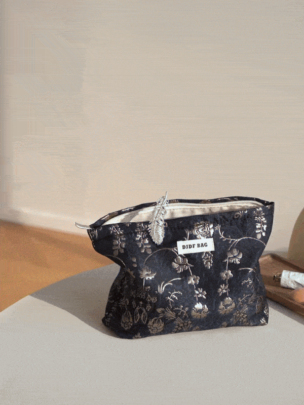 Floral Makeup Bag 🪷💐🌹