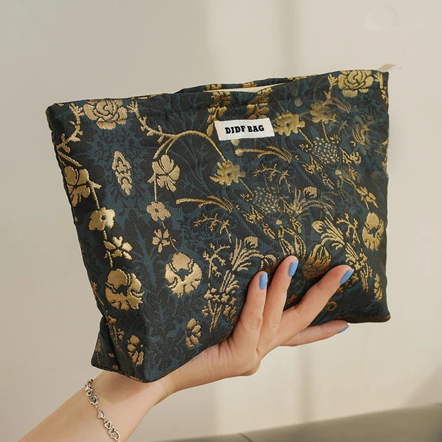 Floral Makeup Bag 🪷💐🌹